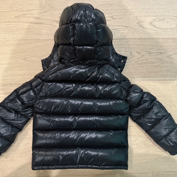 Kids Moncler Size 6 - Picture 2 of 2